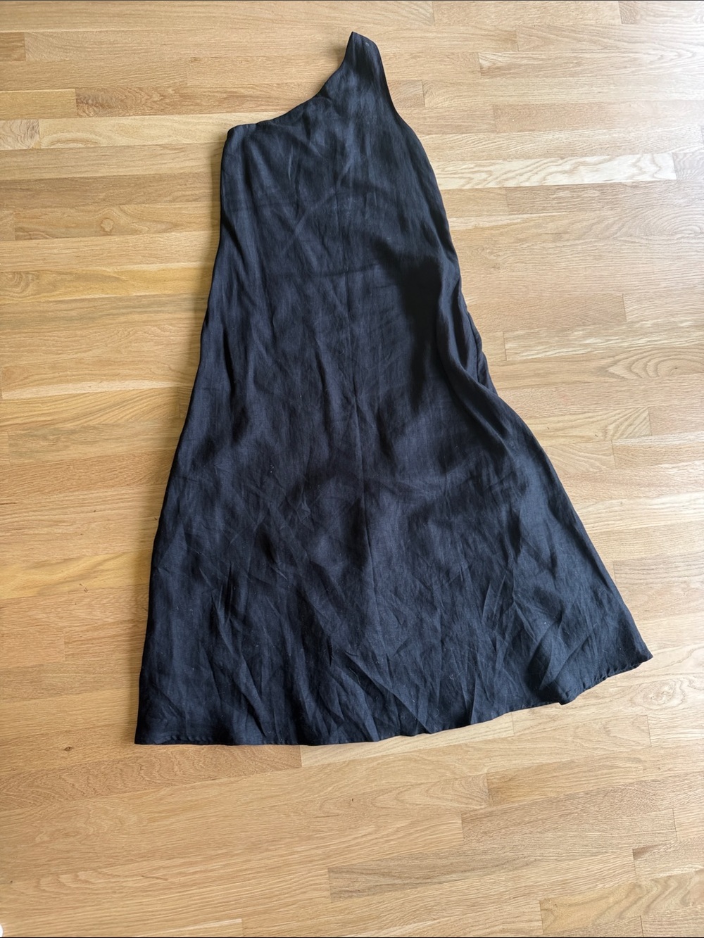 DISSH Black One-Shoulder A-Line Midi Dress